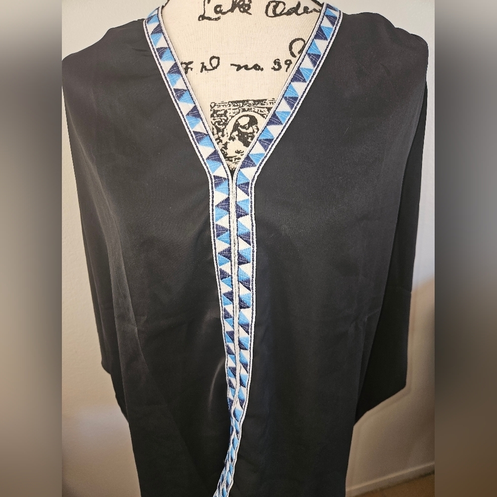 Simple Flavor Womans Black Vneck Top Size Xl NWT - Picture 2 of 13
